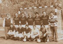  1977-tl pedig kt ven t Horvth Imre volt az edz. 1976-tl Szegedi Jnos lett a csapat edzje, majd 1985-tl Horvth rpd, mint jtkos-edz, ksbbiekben mint edz a mai napig tevkenykedik.